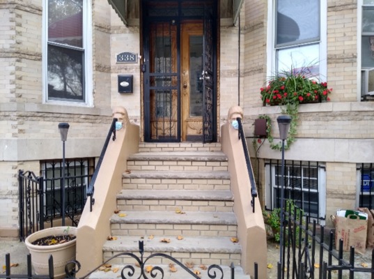 Product picture Social Distancing Statues